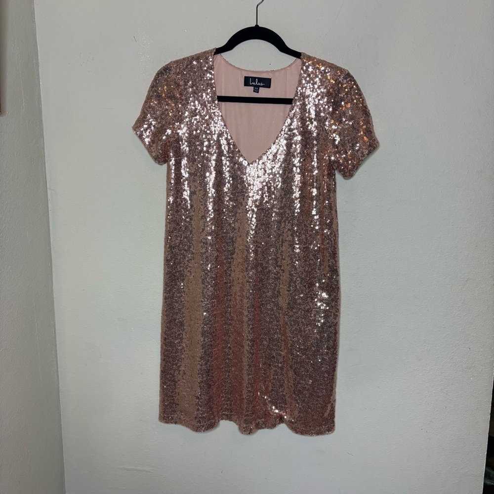 Lulu's Rose Gold Sequin V-Neck Short Sleeve Dress Size XS